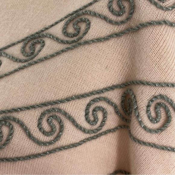 Donna Toran Vintage Lambs Wool Blend 3D Pink Patchwork Granny Sweater SZ Small - Picture 8 of 14